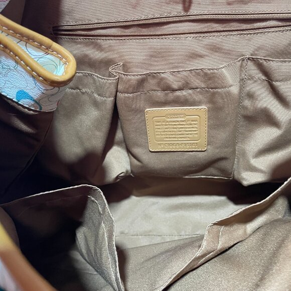 NWOT Coach Signature C XL tote bag - Picture 7 of 7